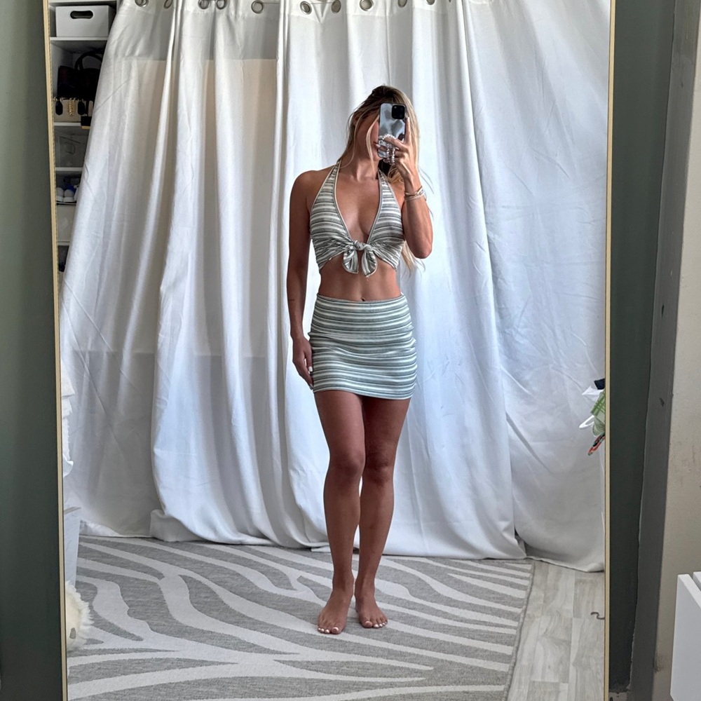 NEW FOLDOVER OH POLLY EDIKTED PEPPERMAYO Striped Halter Crop Top Mini Skirt Set - Picture 7 of 10